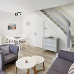 Ferienhaus, Am Ringwall 27 * Duhnen